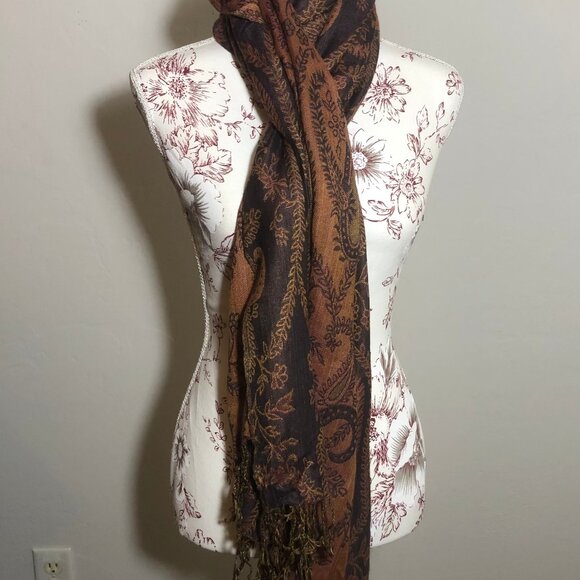 Elegant Boho Paisley Shawl Scarf Wrap – Autumn Chic - Picture 6 of 9